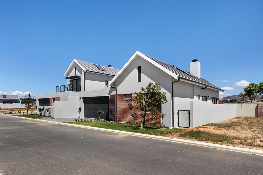 2 Bedroom Property for Sale in Graanendal Western Cape